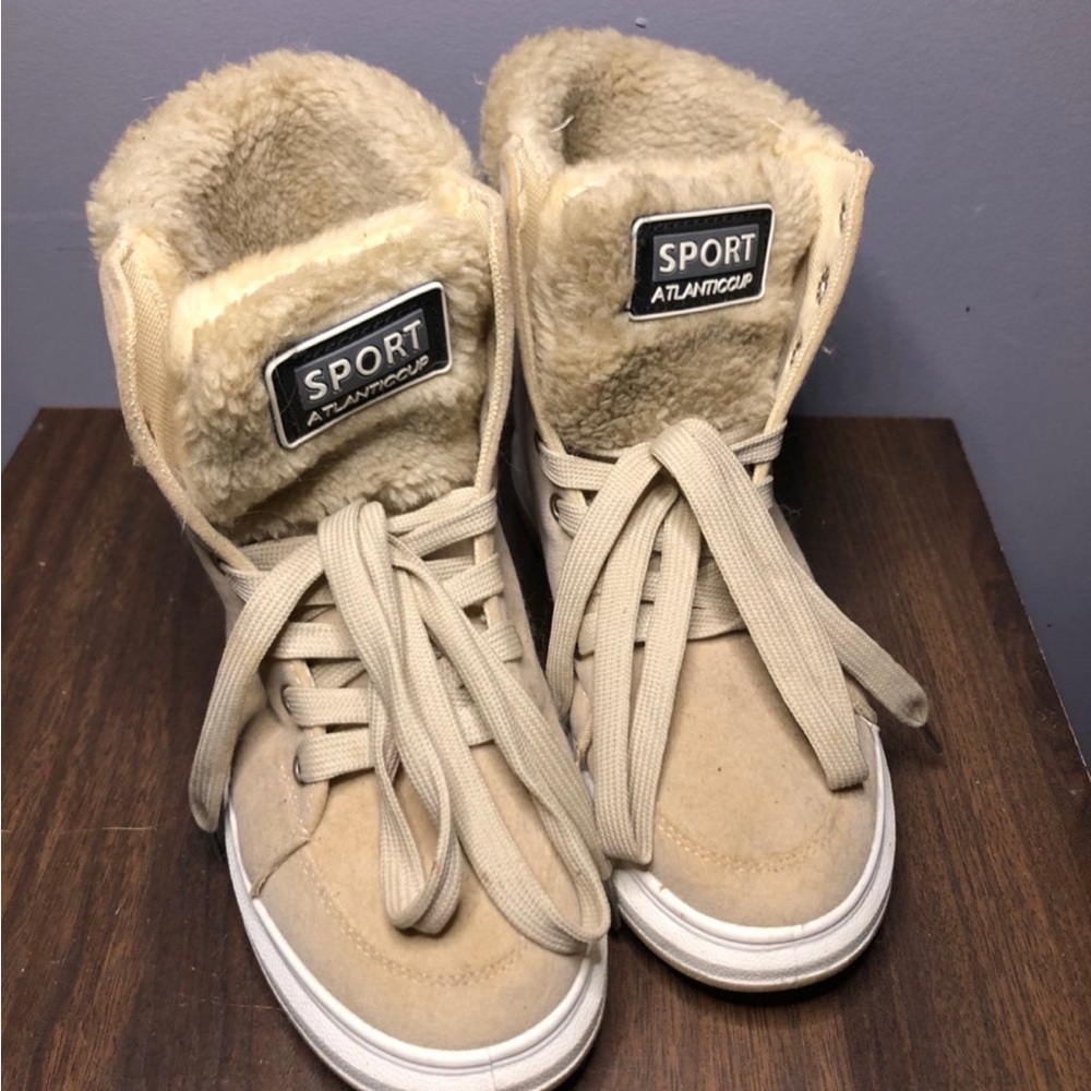 Sport Atlanticup Beige High-Top Sneakers